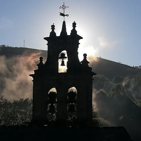 Rural Oscos فندق 2*